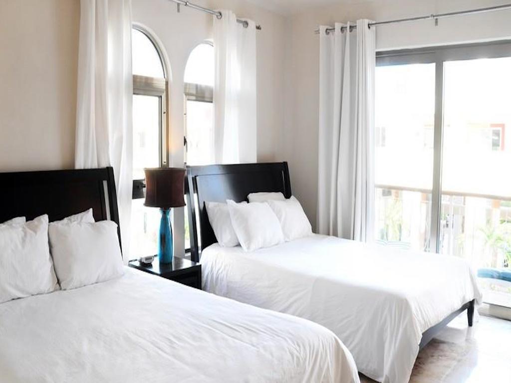Paseo Luxury Suites プレヤデルカーメン 部屋 写真
